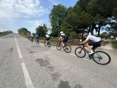 Bild 1 av Melanie till Alé - Women's Versilia Jersey Graphics - Cykeltrikå